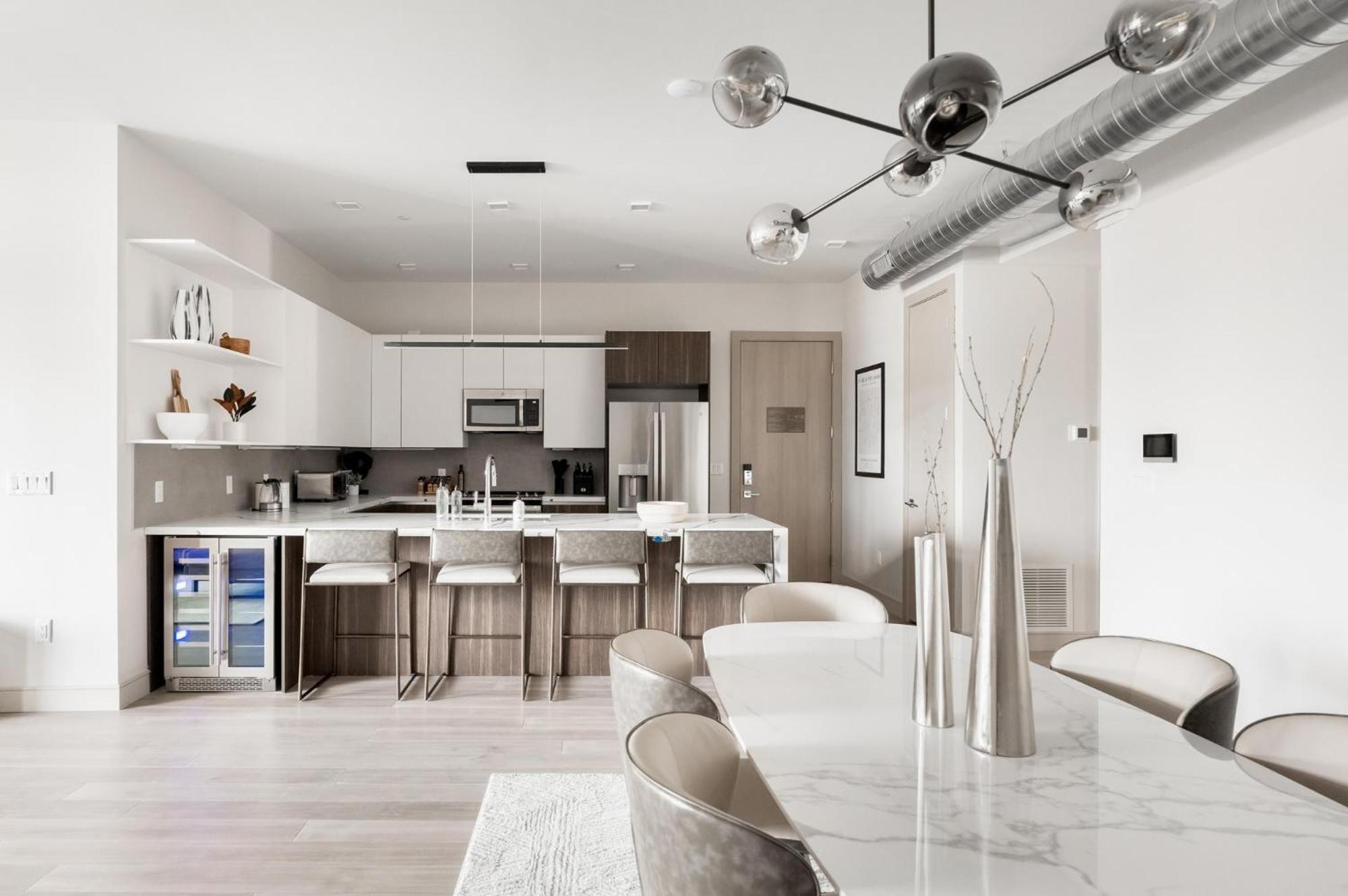 Gameday Oasis - Private Balcony - Jefferson Park - Tesoro Villa Denver Ngoại thất bức ảnh