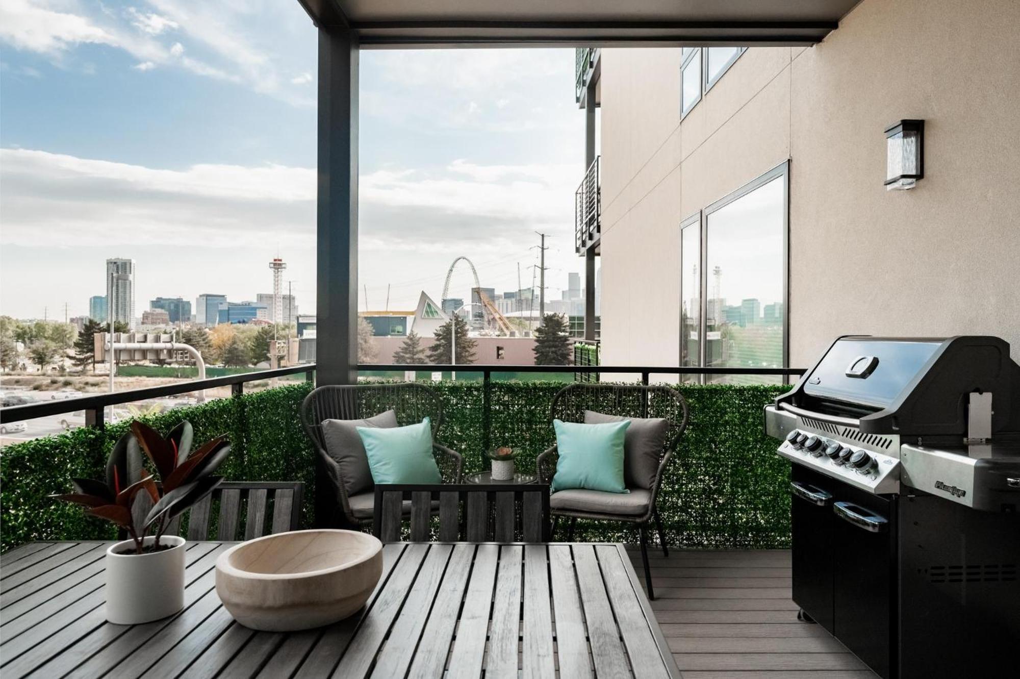 Gameday Oasis - Private Balcony - Jefferson Park - Tesoro Villa Denver Ngoại thất bức ảnh